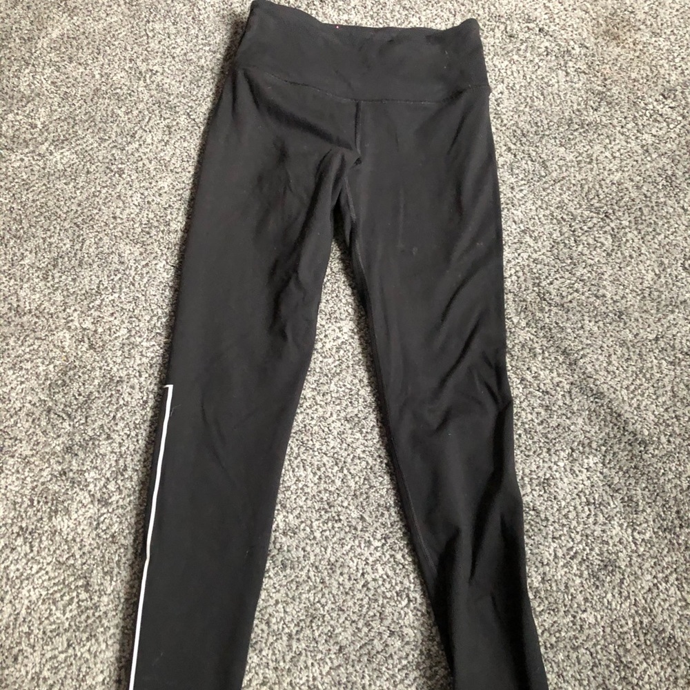 Black VS workout leggings